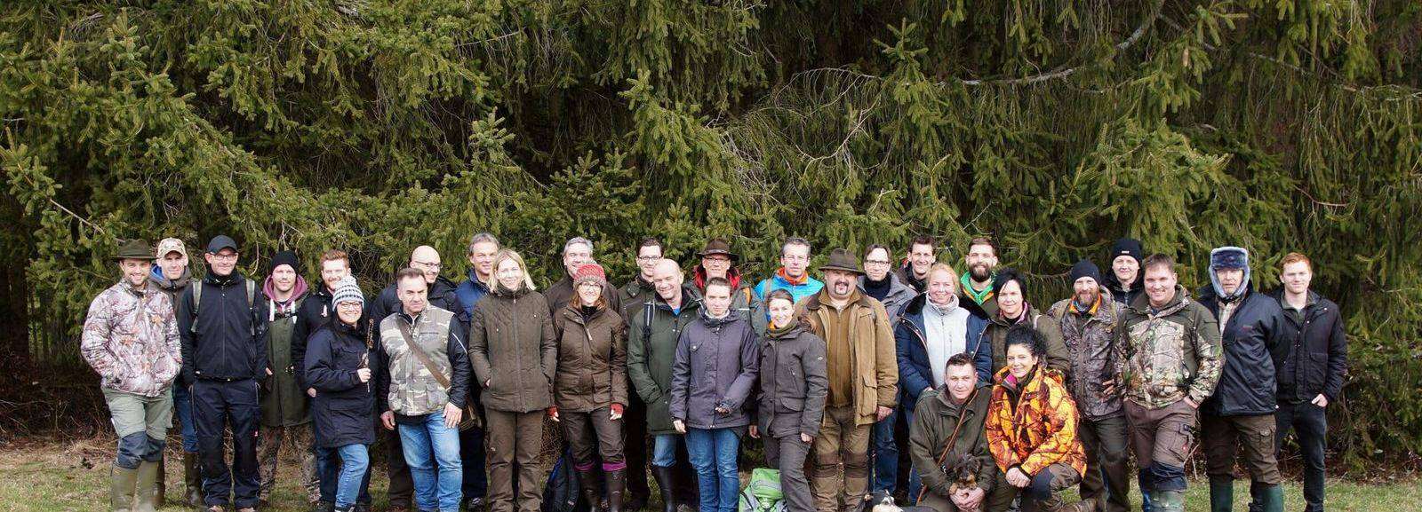 Gruppenfoto eines Jagdscheinkurses der Jagdschule Abt